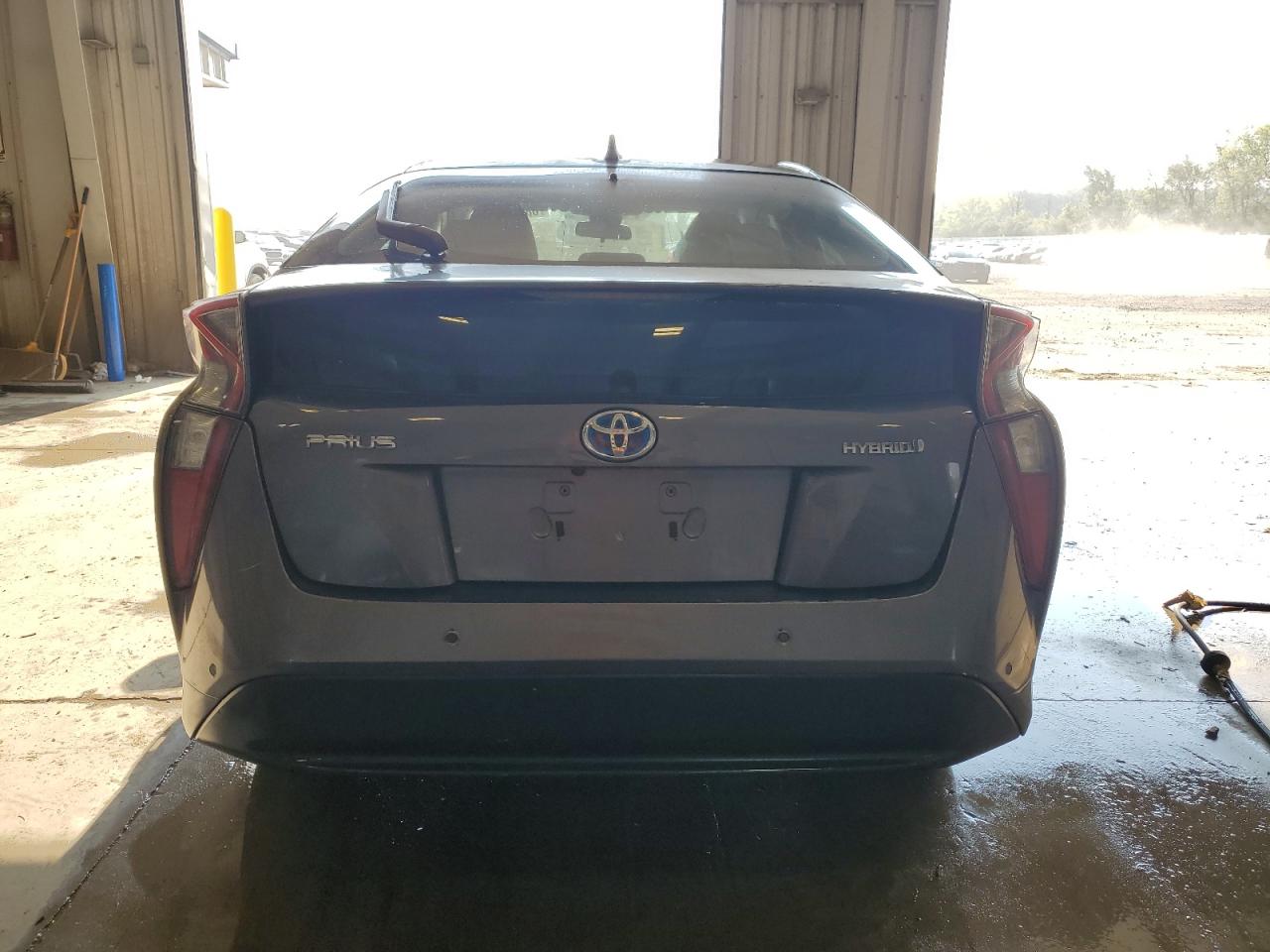 2018 Toyota Prius VIN: JTDKBRFU1J3059723 Lot: 68647555