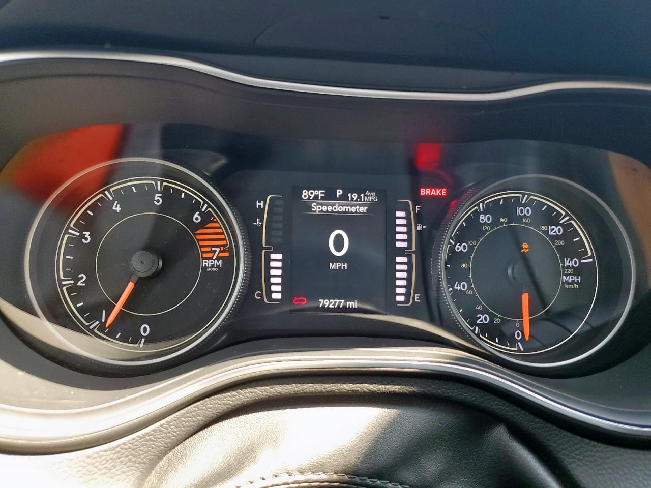 2019 Jeep Cherokee Latitude Plus VIN: 1C4PJLLB2KD338974 Lot: 67590585