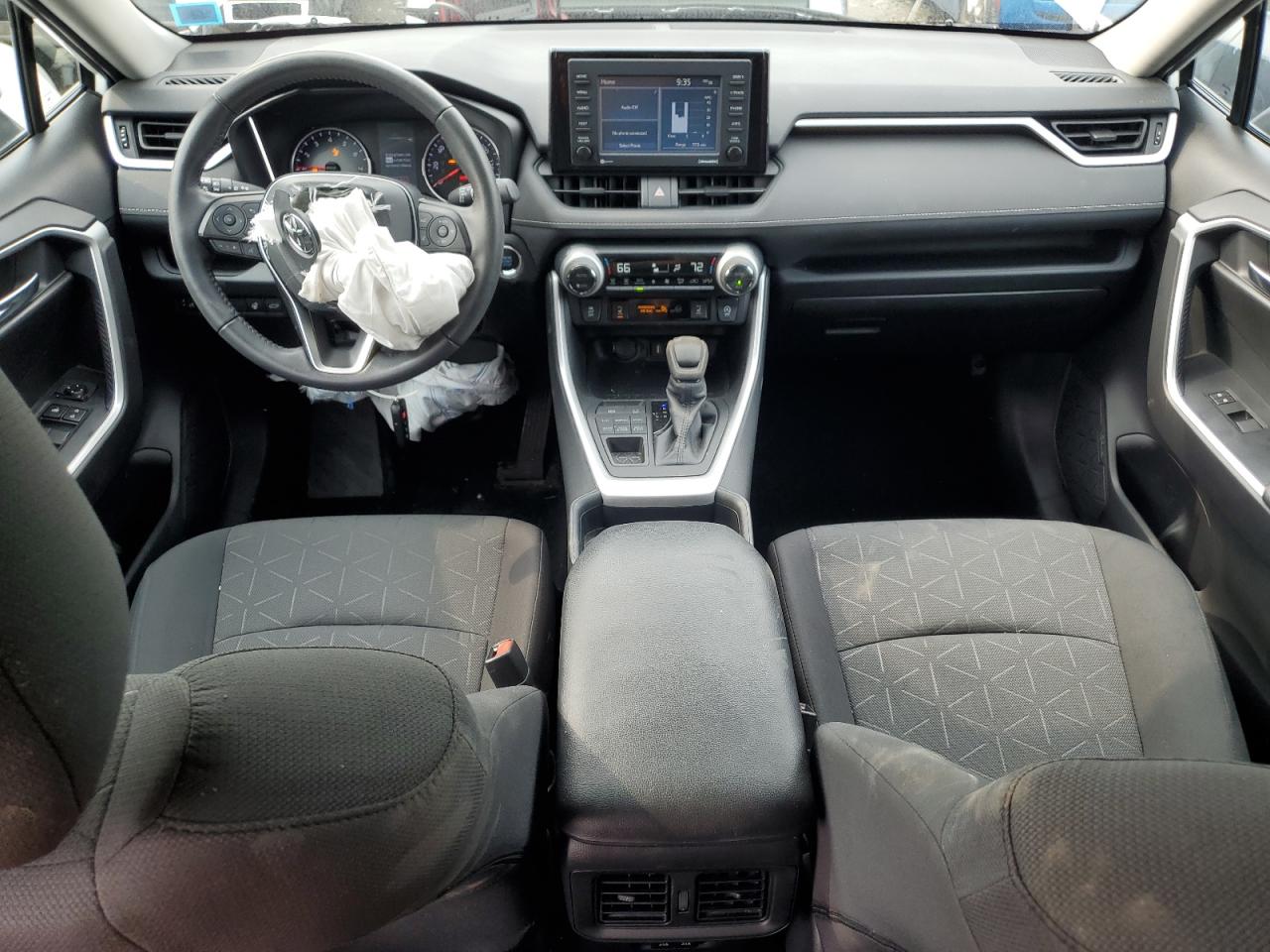 2020 Toyota Rav4 Xle VIN: 2T3P1RFV8LW126657 Lot: 67572025