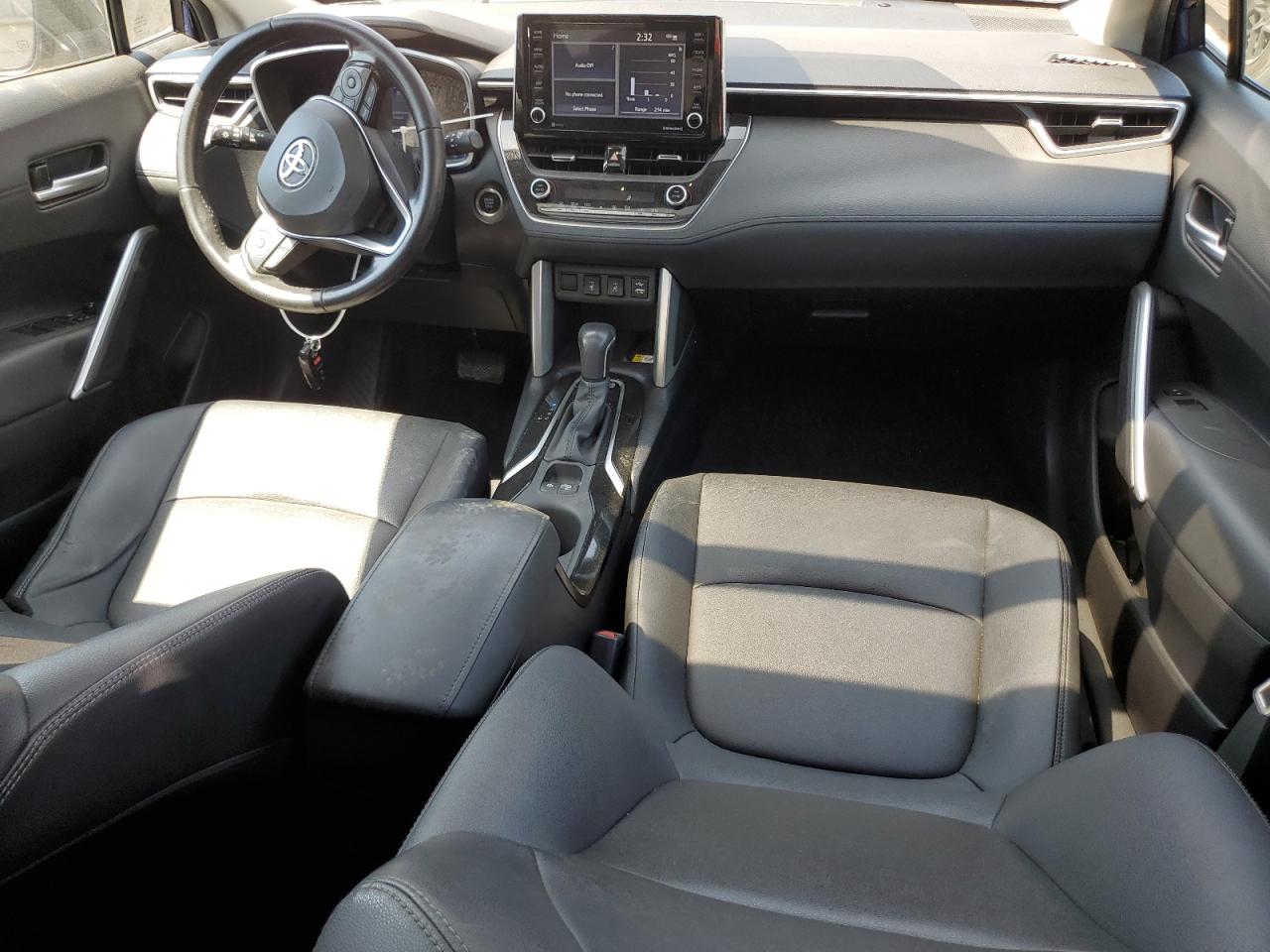 2022 Toyota Corolla Cross Xle VIN: 7MUDAABG7NV029195 Lot: 67328055