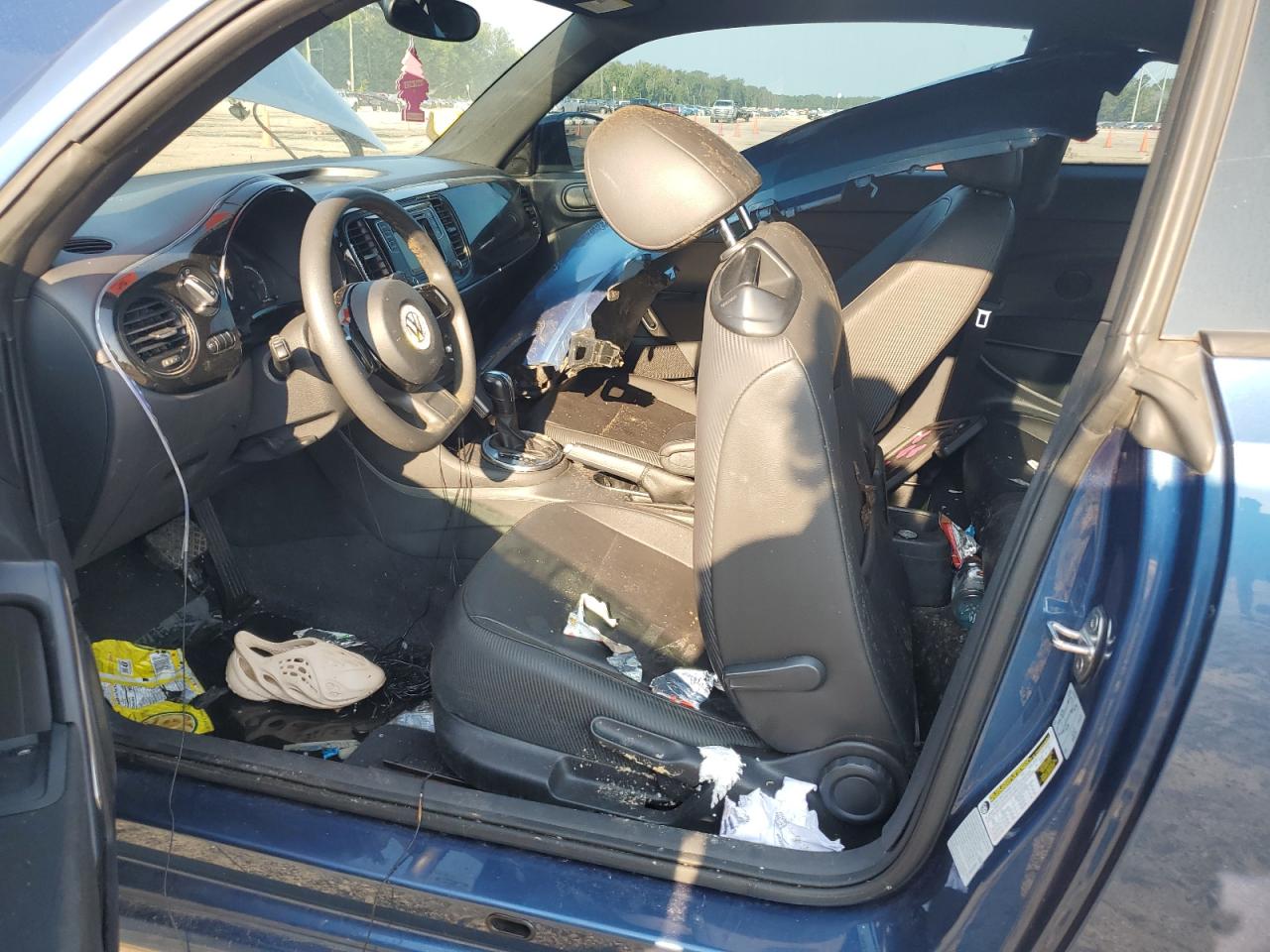 2017 Volkswagen Beetle 1.8T VIN: 3VWF17AT4HM620817 Lot: 69234715