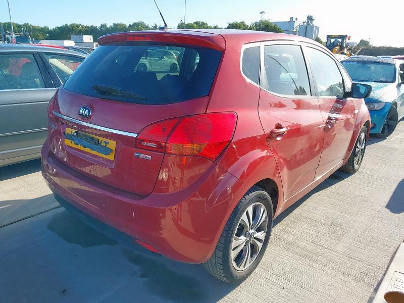 2015 KIA VENGA SR7
