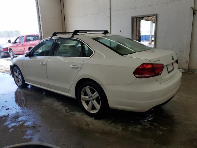  VOLKSWAGEN PASSAT 2013 Biały