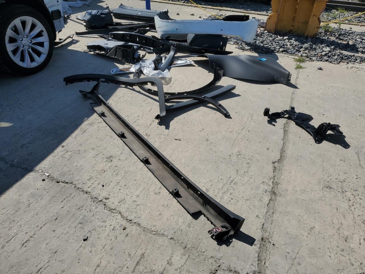 2020 Tesla Model X VIN: 5YJXCAE20LF231556 Lot: 67384045