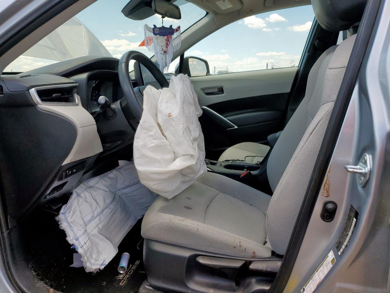 2023 Toyota Corolla Cross Le VIN: 7MUCAAAG0PV061812 Lot: 69659325