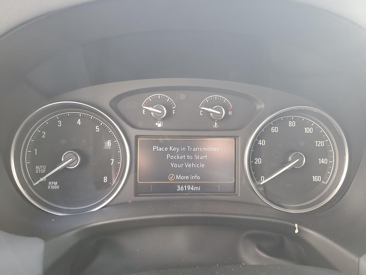 2022 Buick Enclave Essence VIN: 5GAERBKW5NJ165828 Lot: 70163385