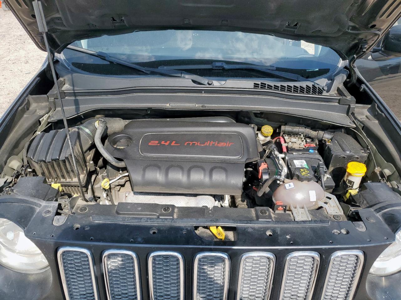 2018 Jeep Renegade Latitude VIN: ZACCJABB5JPH49967 Lot: 66553055