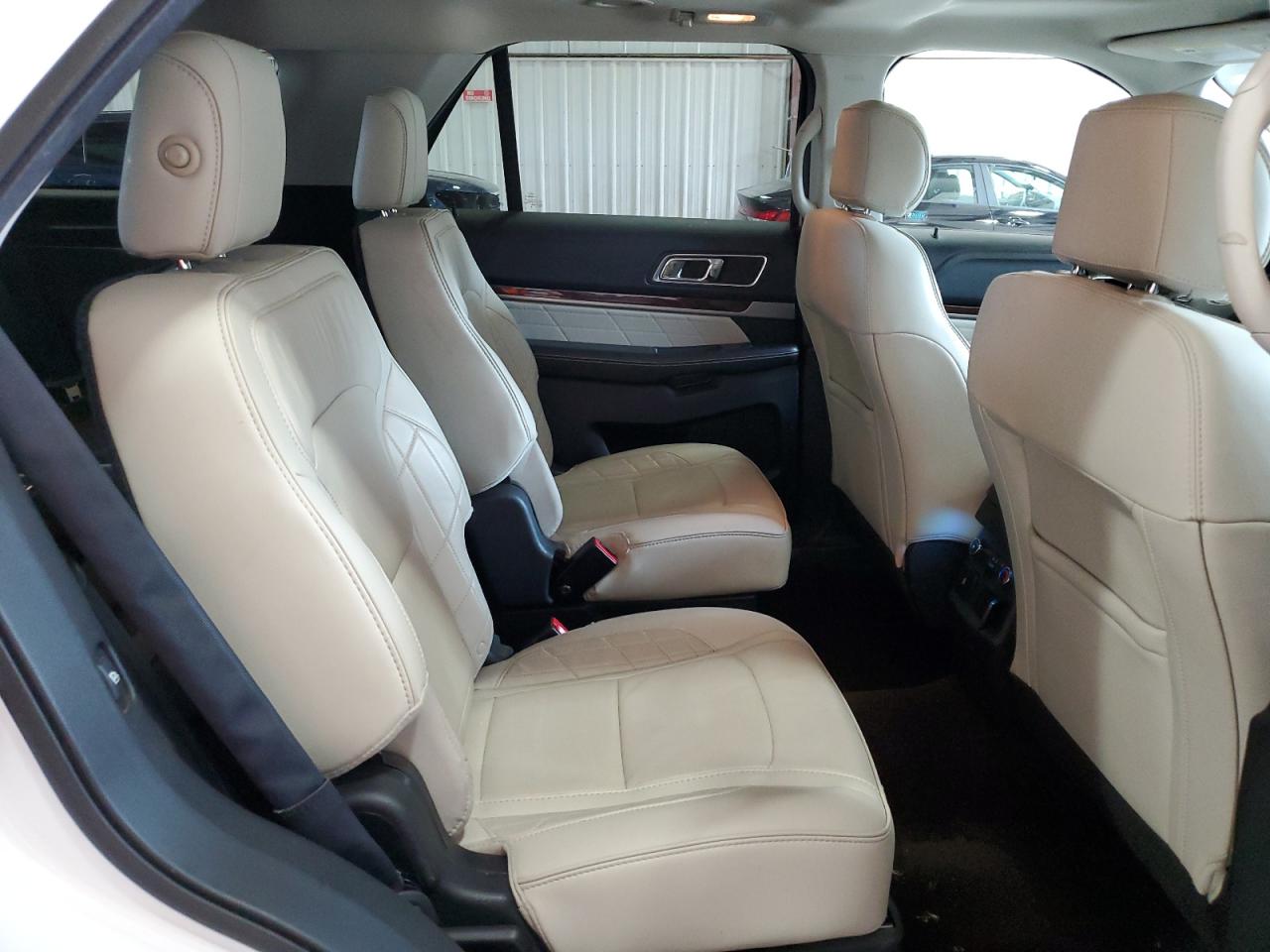 2017 Ford Explorer Platinum VIN: 1FM5K8HT5HGC59689 Lot: 67543385