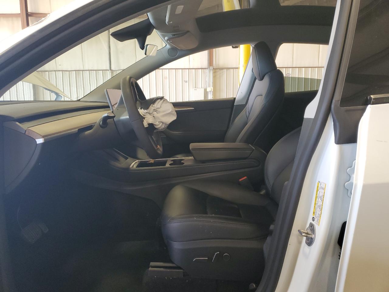 2023 Tesla Model Y VIN: 7SAYGDEE9PA096524 Lot: 71046265