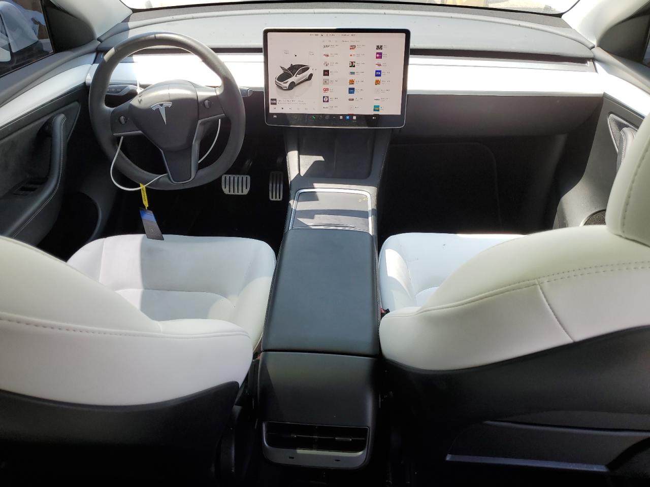 2023 Tesla Model Y VIN: 7SAYGDEF8PF587940 Lot: 68134565