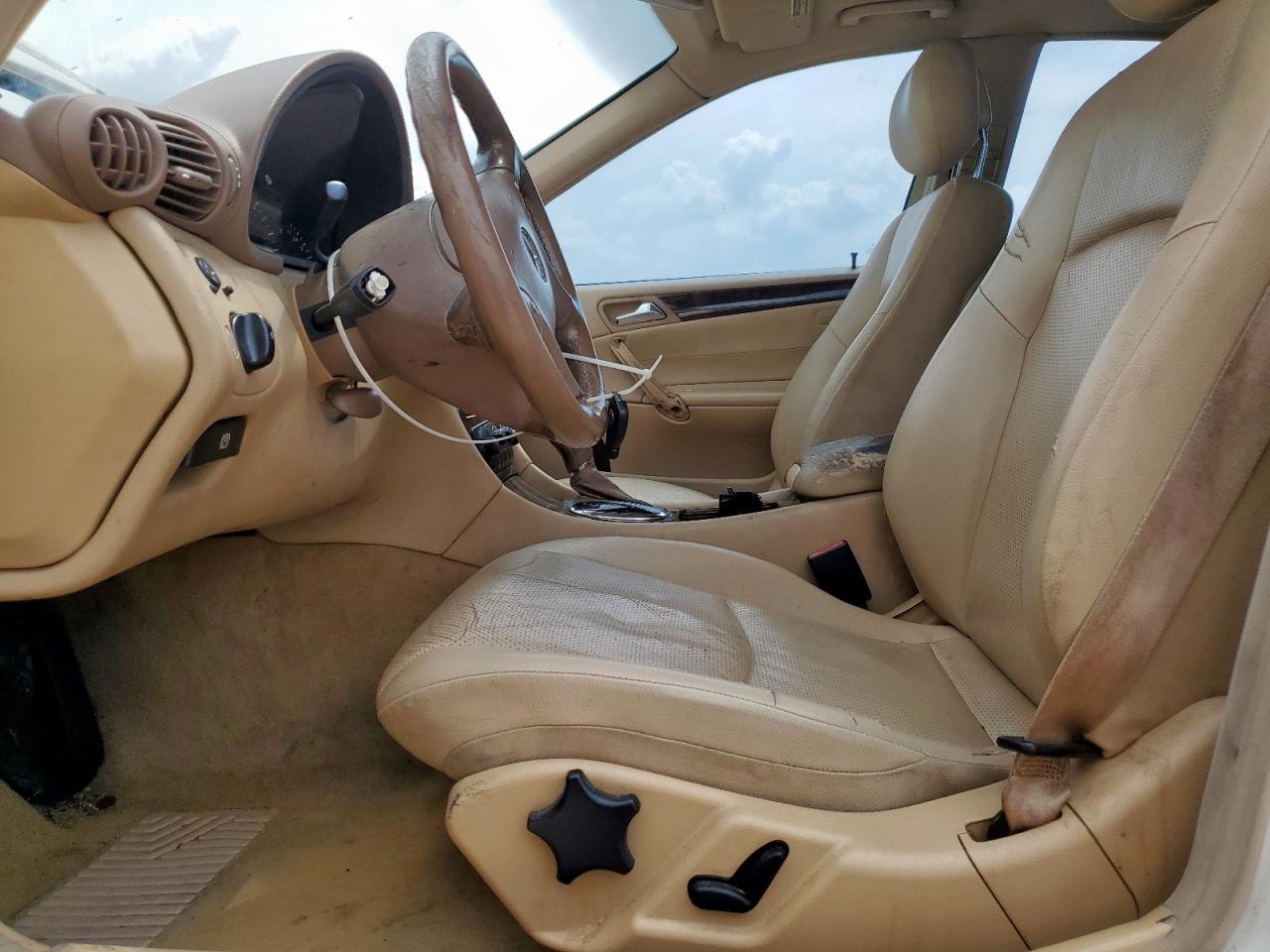2002 Mercedes-Benz C 240 VIN: WDBRF61J02F236162 Lot: 69544095