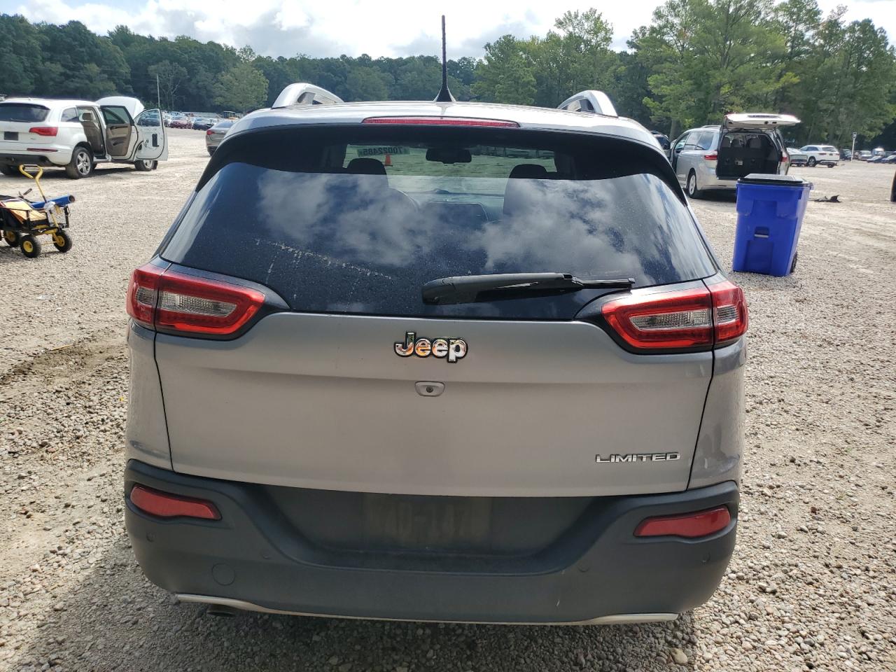 2018 Jeep Cherokee Limited VIN: 1C4PJLDB2JD568057 Lot: 70022485