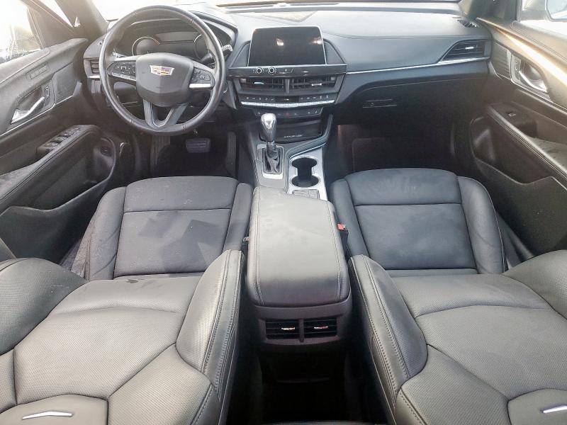  CADILLAC CT4 2023 Серебристый