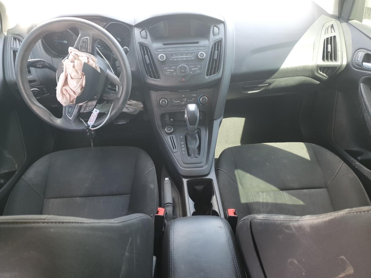 2015 Ford Focus Se VIN: 1FADP3K26FL276628 Lot: 69465795