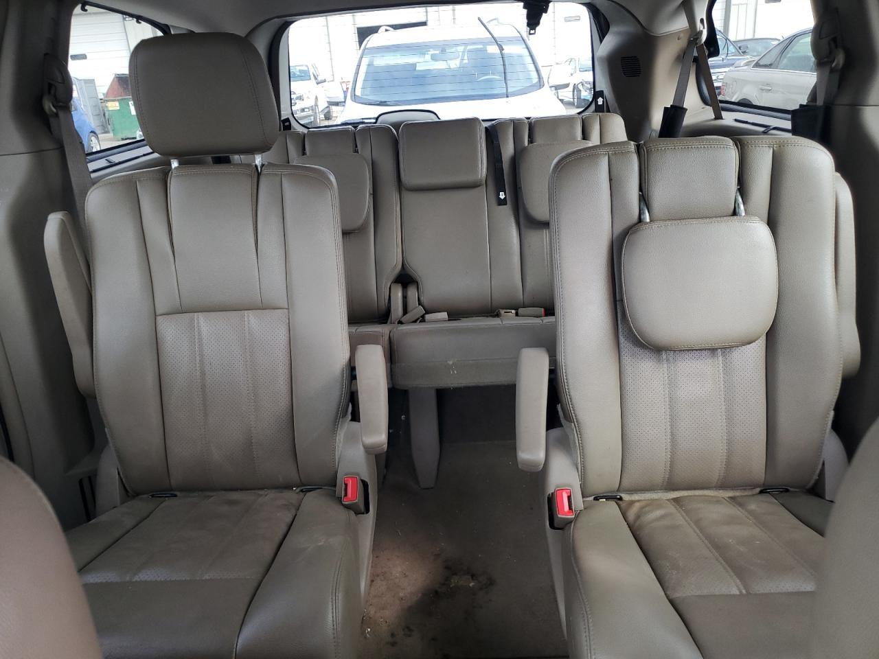 2014 Chrysler Town & Country Touring L VIN: 2C4RC1CG1ER133036 Lot: 67194605