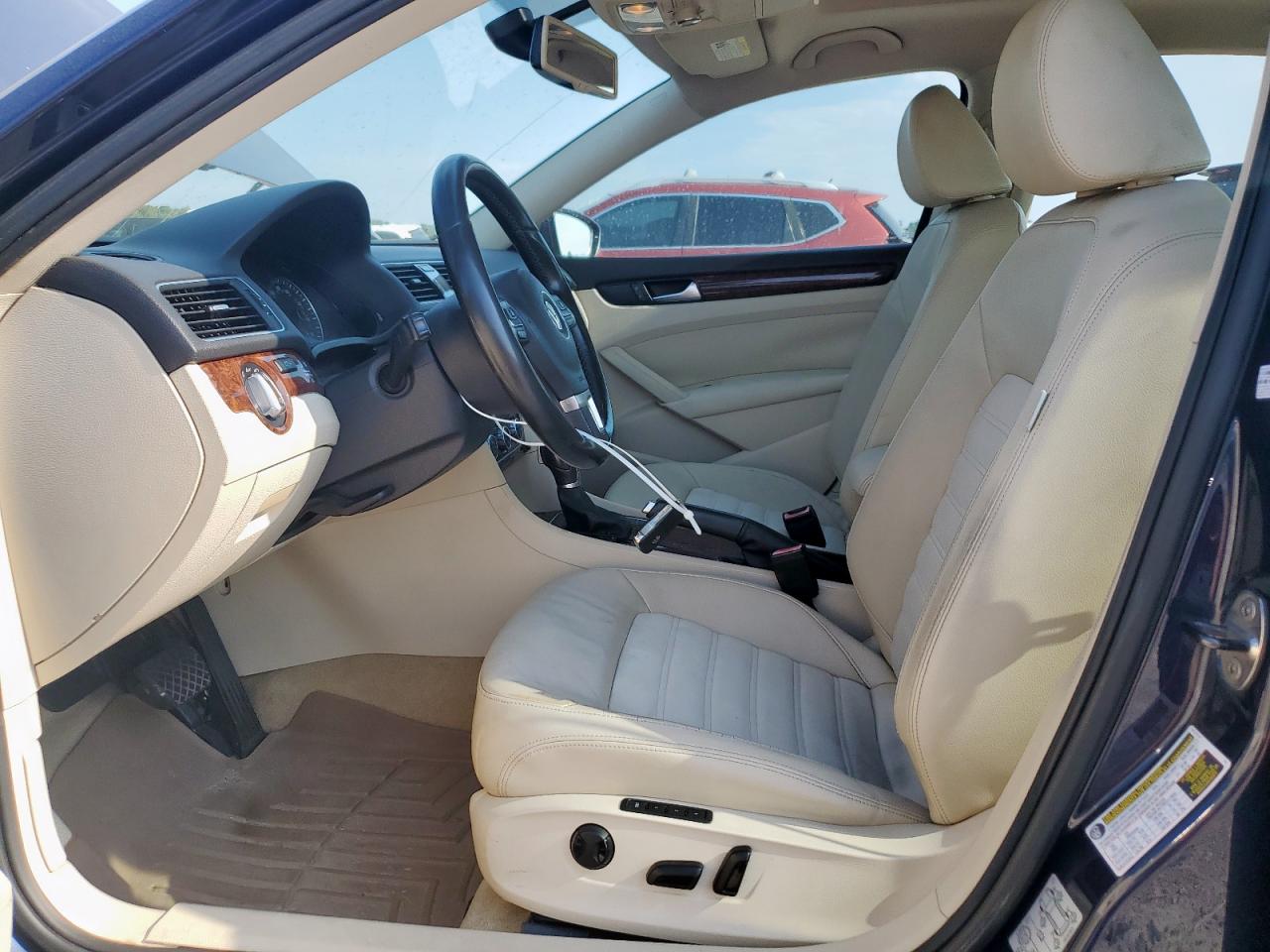 2012 Volkswagen Passat Sel VIN: 1VWCN7A37CC043458 Lot: 69868695