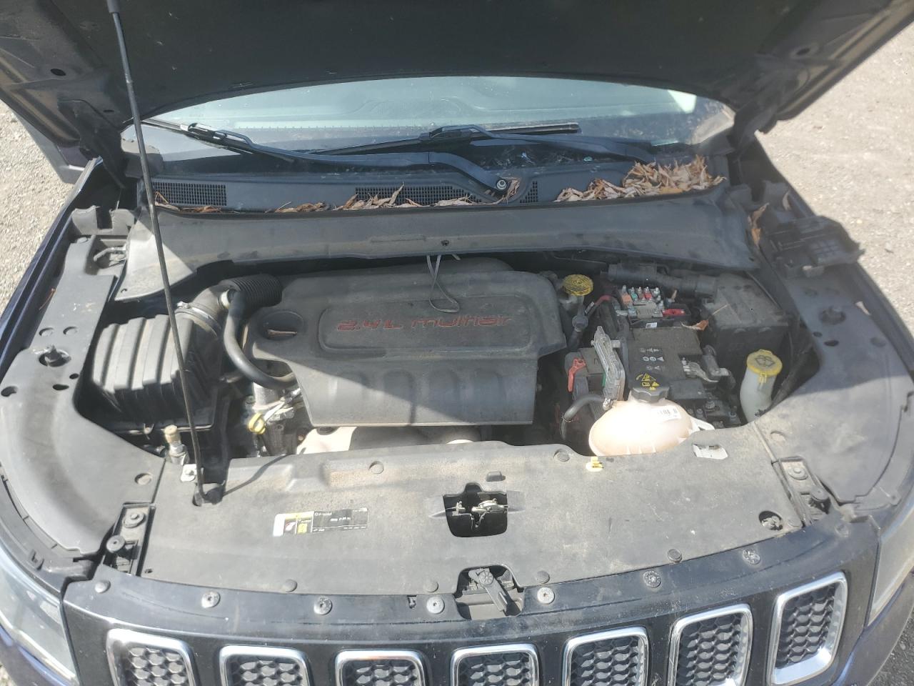 2018 Jeep Compass Latitude VIN: 3C4NJDBB6JT101153 Lot: 70584975