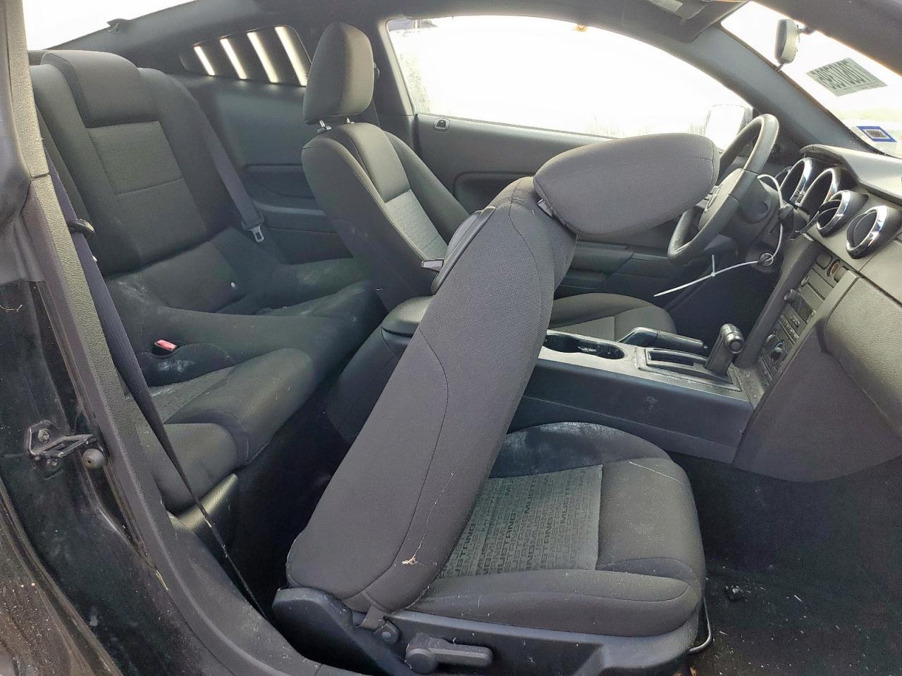 2006 Ford Mustang VIN: 1ZVFT80N165218081 Lot: 70607395