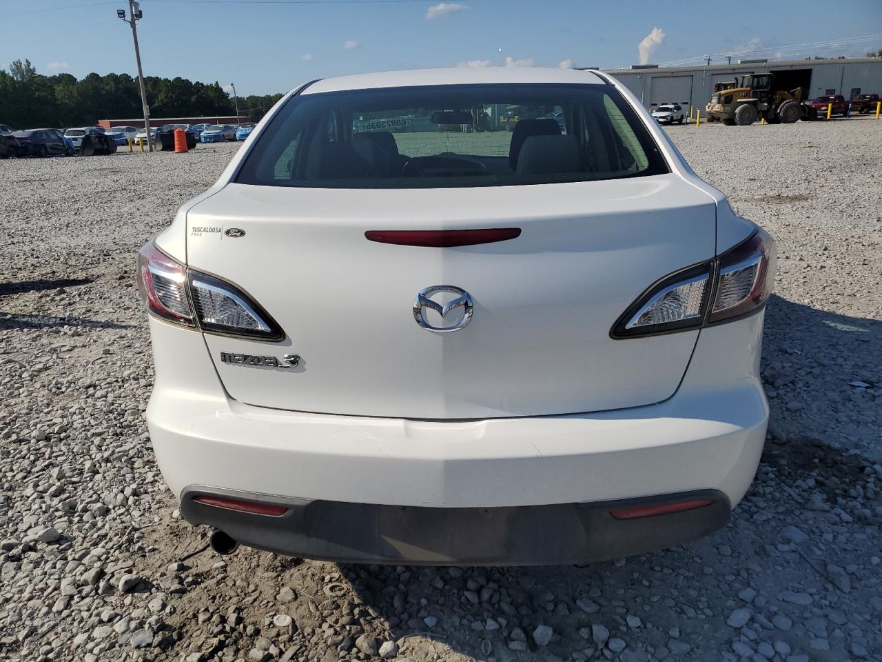 2011 Mazda 3 I VIN: JM1BL1VG2B1408086 Lot: 68023035