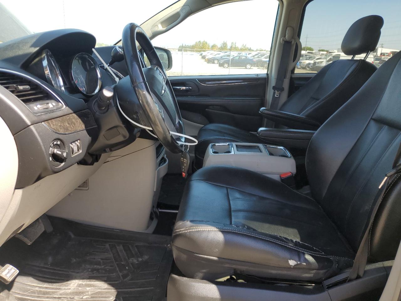 2014 Chrysler Town & Country Touring VIN: 2C4RC1BG4ER399135 Lot: 69136835