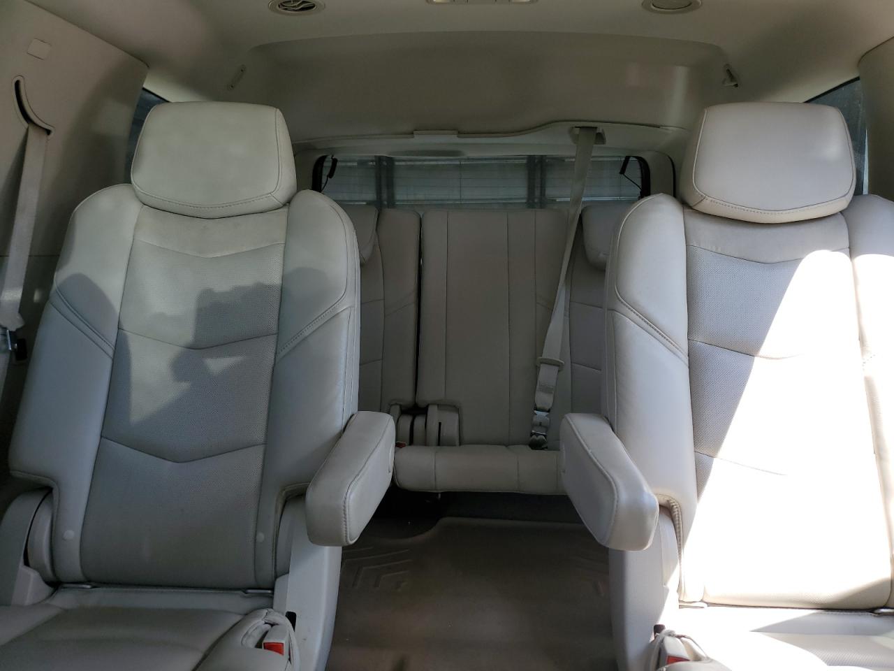 2019 Cadillac Escalade Luxury VIN: 1GYS4BKJ9KR114991 Lot: 69838075