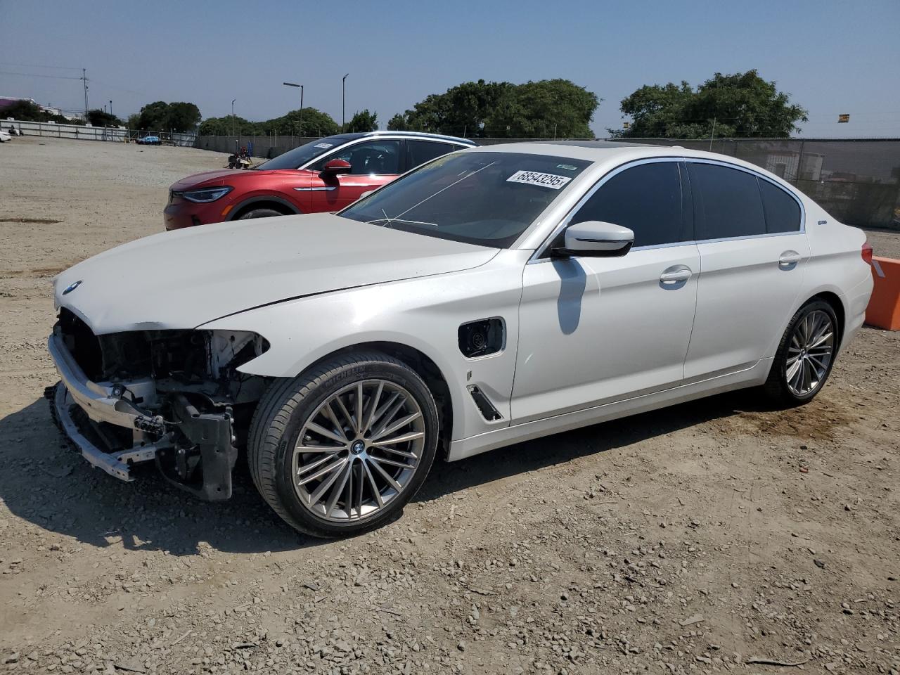 Фото: WBAJA9C59KB254078