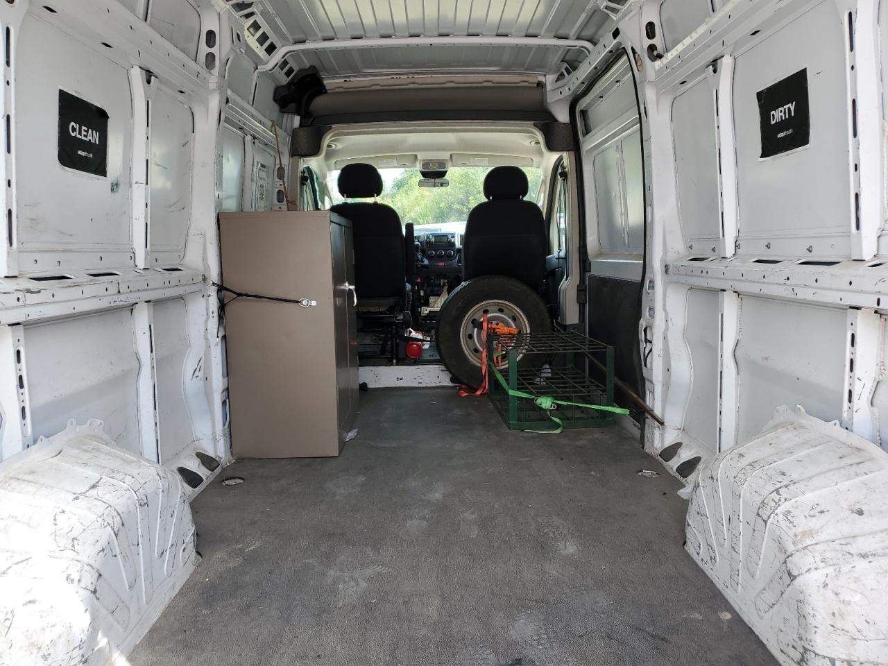 2019 Ram Promaster 2500 2500 High VIN: 3C6TRVDG4KE563271 Lot: 70835195