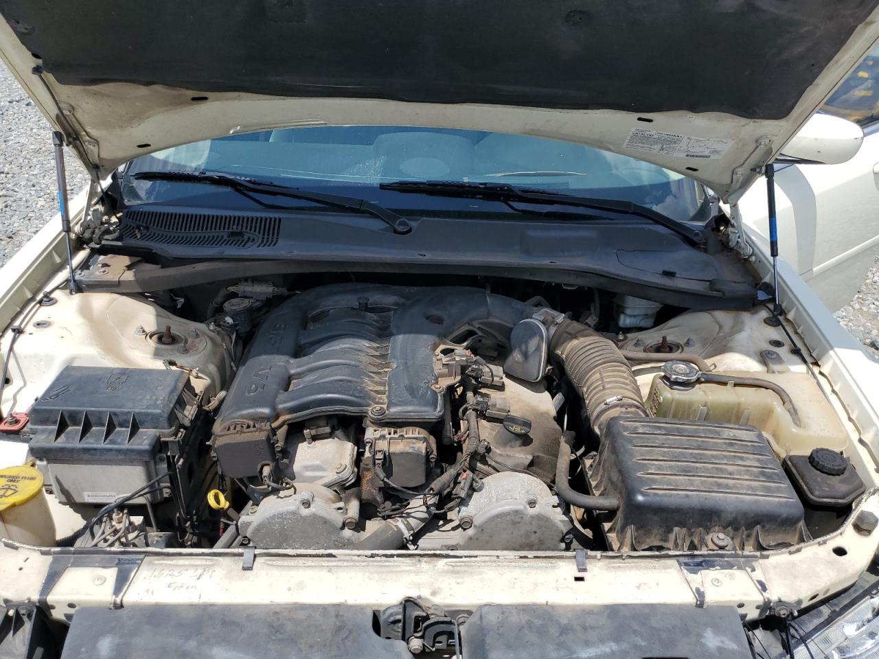 2005 Chrysler 300 Touring VIN: 2C3JA53G55H138907 Lot: 69405155