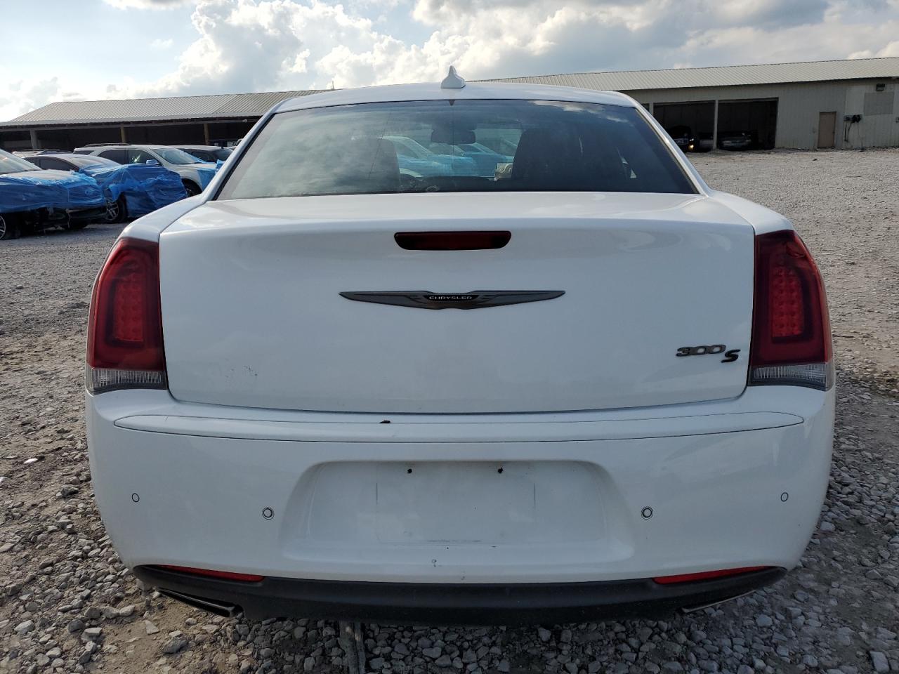 2016 Chrysler 300 S VIN: 2C3CCABG5GH320722 Lot: 67288555