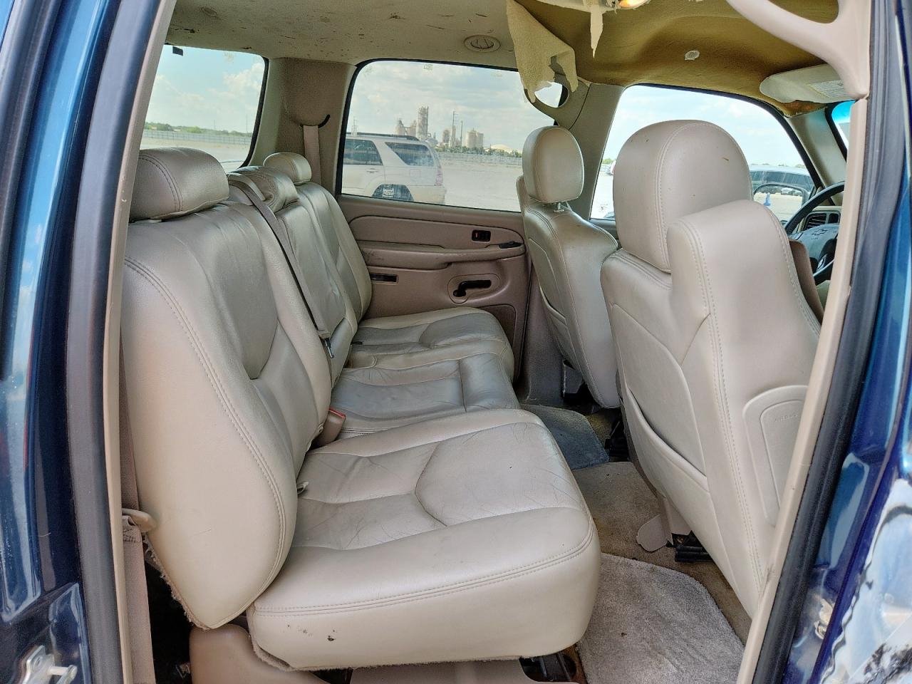 2005 Chevrolet Suburban C1500 VIN: 3GNEC16ZX5G236299 Lot: 70506975