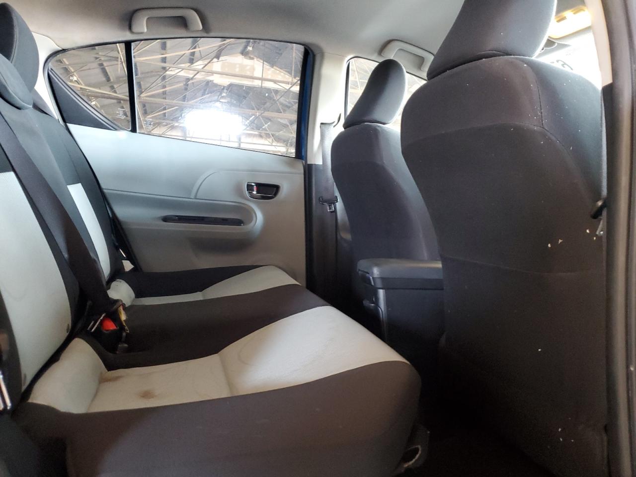 2014 Toyota Prius C VIN: JTDKDTB37E1067170 Lot: 67428945