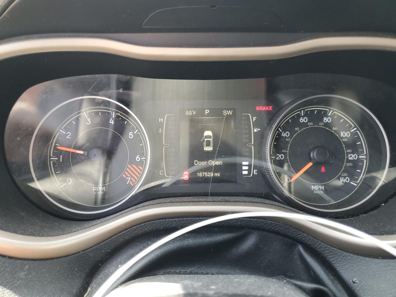 2015 Jeep Cherokee Latitude VIN: 1C4PJMCB5FW771916 Lot: 67963765