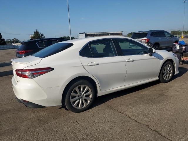  TOYOTA CAMRY 2018 White