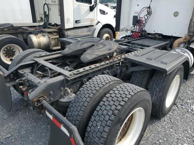 2015 KENWORTH T680 SEMI TRUCK