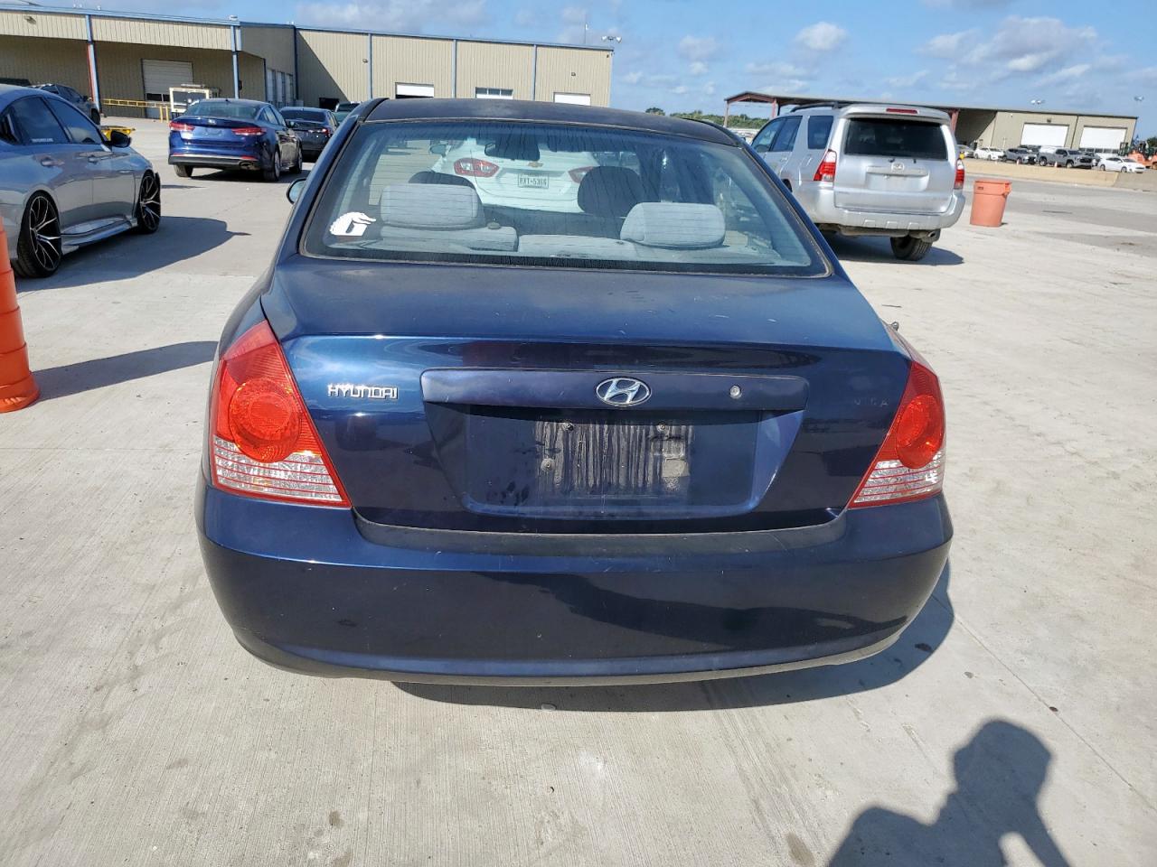 2005 Hyundai Elantra Gls VIN: KMHDN46D75U176821 Lot: 69082625