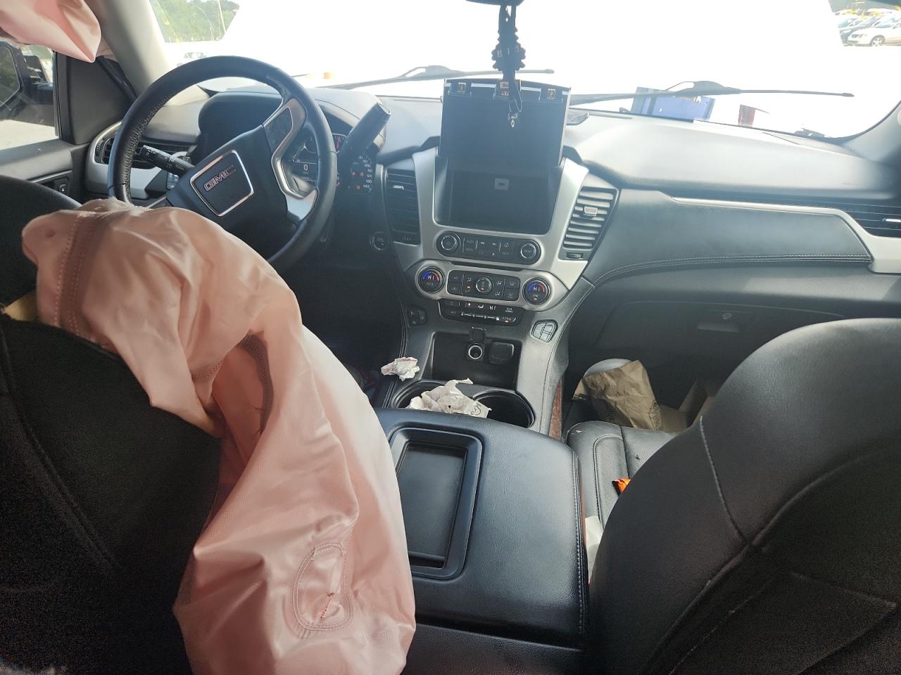 2018 GMC Yukon Xl C1500 Slt VIN: 1GKS1GKC4JR127552 Lot: 69222465