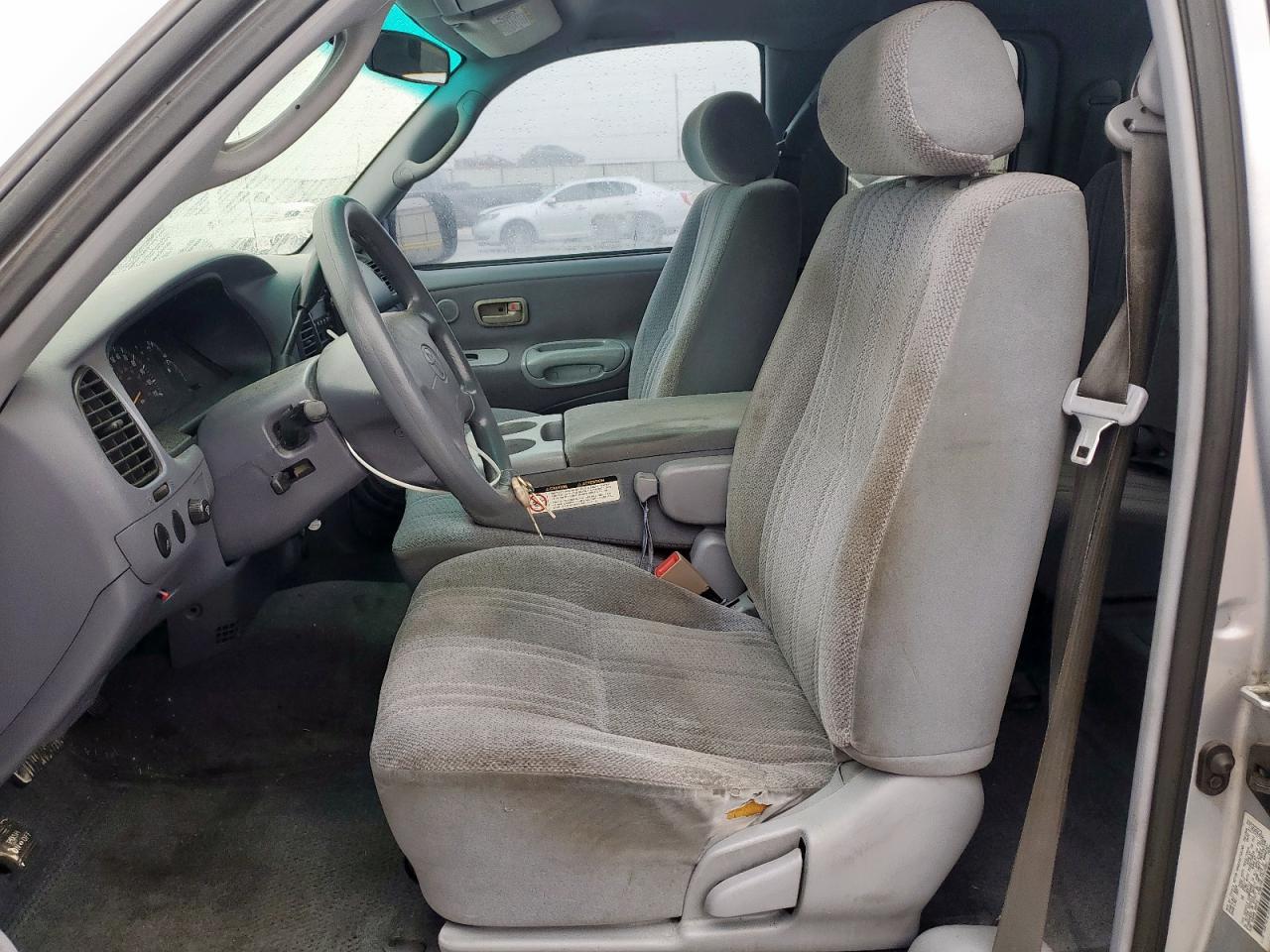 2000 Toyota Tundra Access Cab VIN: 5TBRT3411YS119261 Lot: 71070005