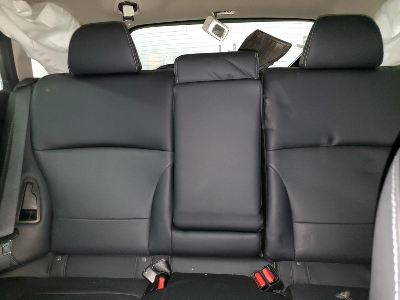 2018 Subaru Outback 2.5I Limited VIN: 4S4BSANC3J3380250 Lot: 67641675