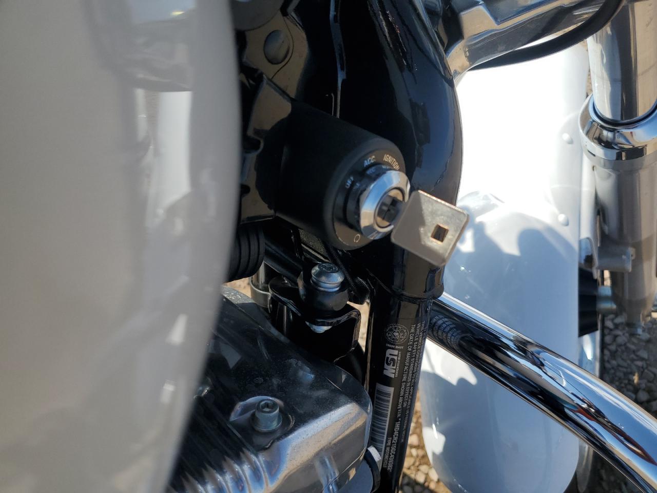 2016 Harley-Davidson Xl883 Superlow VIN: 1HD4CR215GC439382 Lot: 70767785