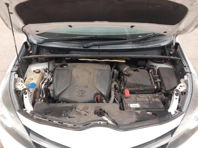2015 TOYOTA VERSO ICON