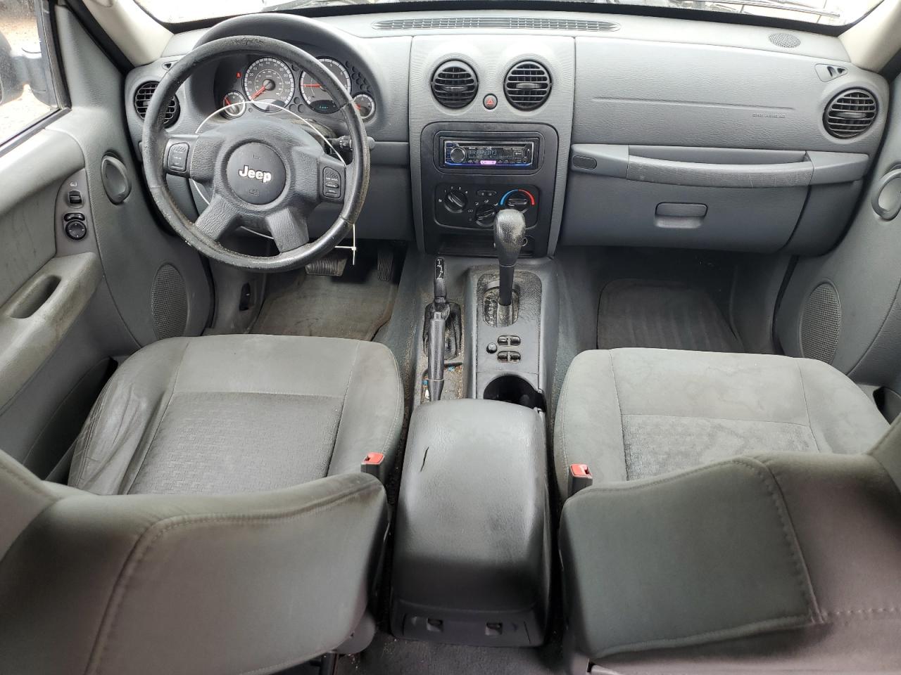 2007 Jeep Liberty Sport VIN: 1J4GL48K57W694592 Lot: 68616095