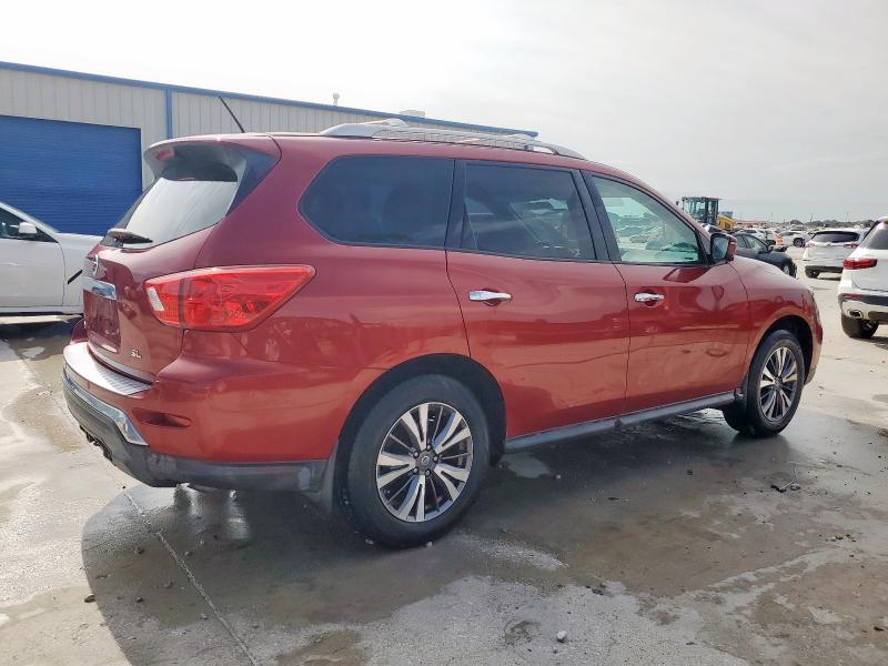  NISSAN PATHFINDER 2017 Бургунди