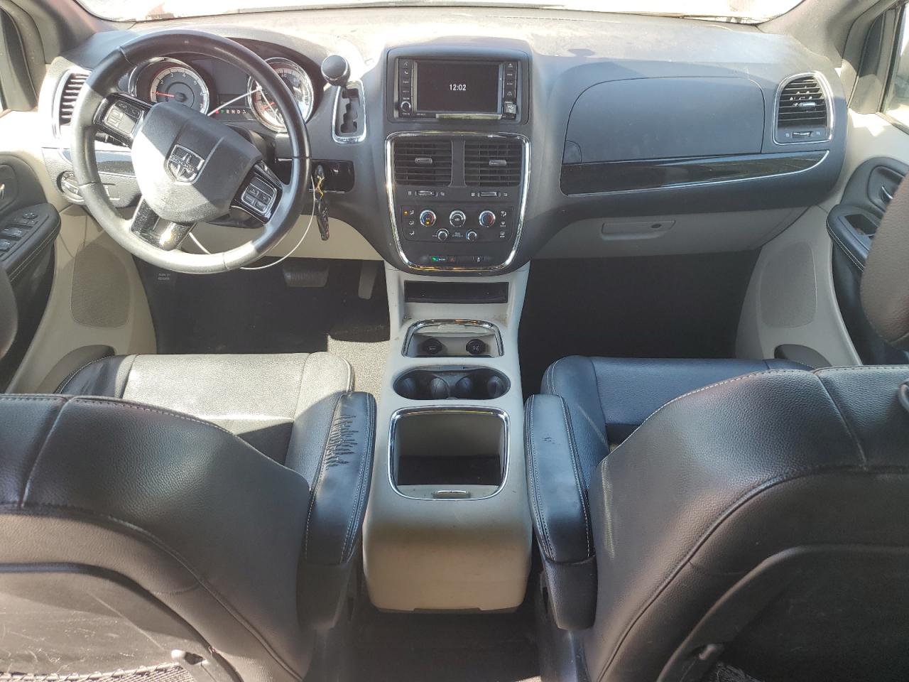 2018 Dodge Grand Caravan Sxt VIN: 2C4RDGCG5JR216141 Lot: 70147175