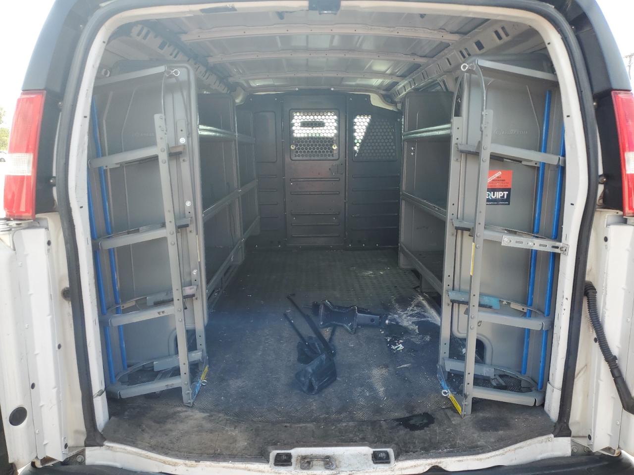 2020 Chevrolet Express G2500 VIN: 1GCWGAFG1L1175453 Lot: 69672395