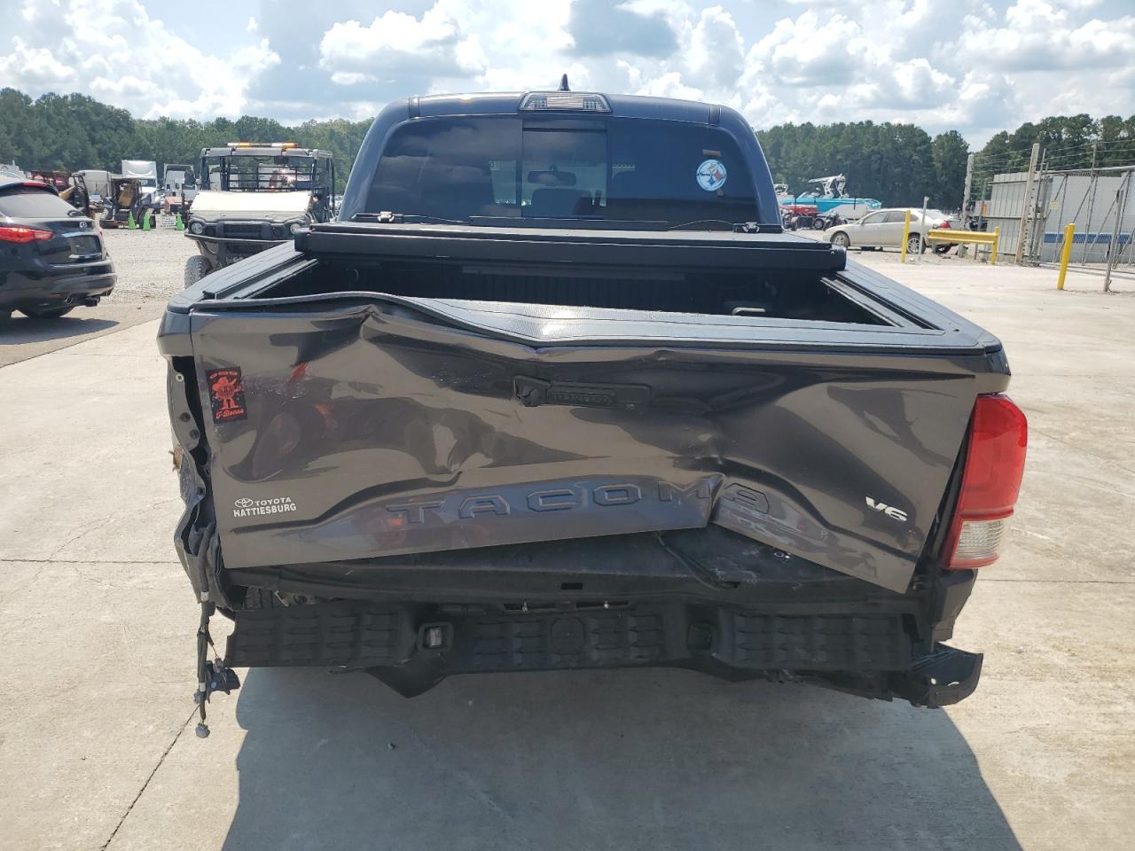 2017 Toyota Tacoma Double Cab VIN: 5TFAZ5CN8HX042451 Lot: 68193045