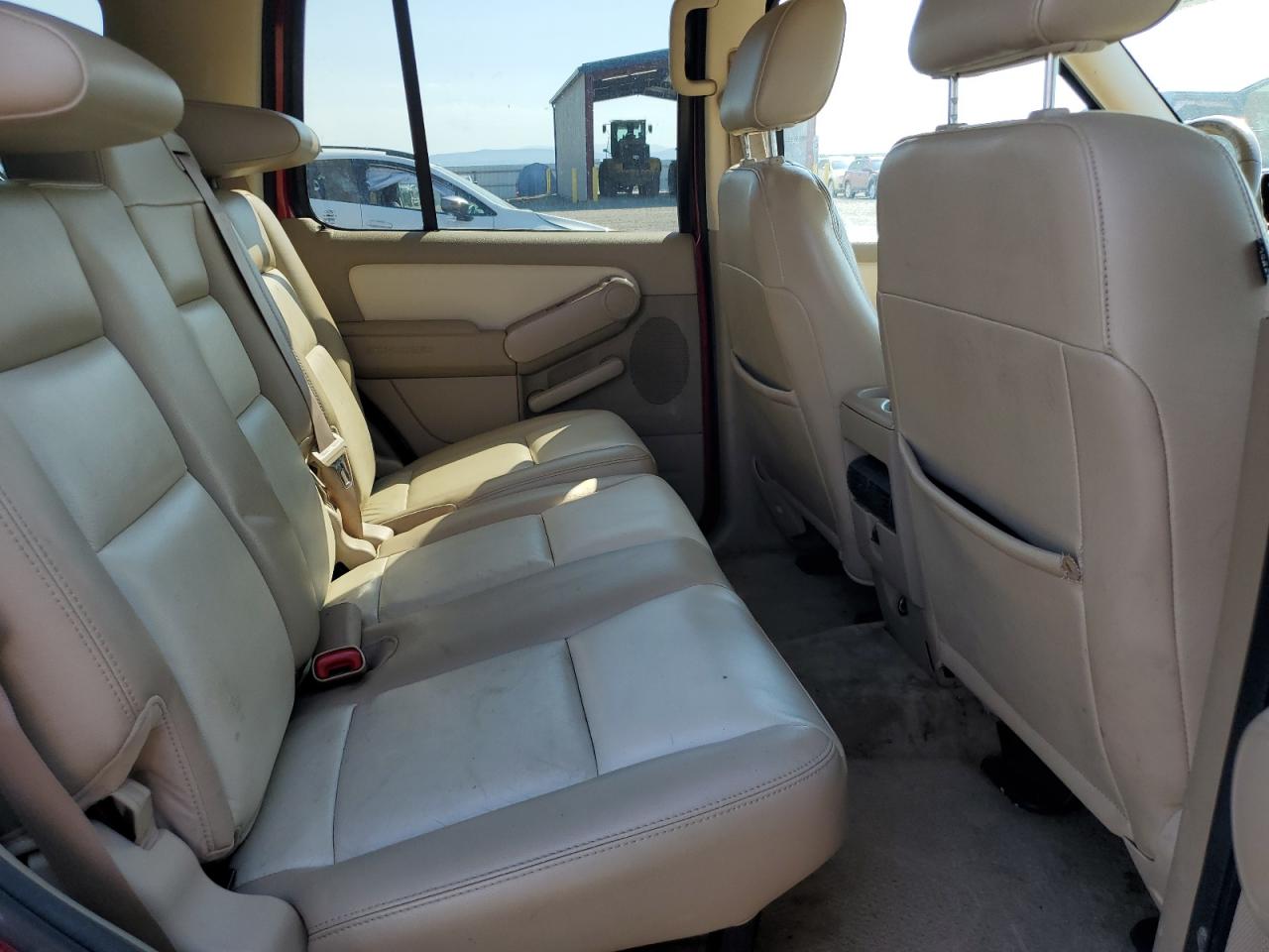 2007 Ford Explorer Eddie Bauer VIN: 1FMEU74E27UB47136 Lot: 69102095