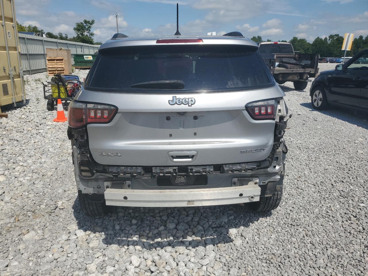2018 Jeep Compass Sport VIN: 3C4NJDAB8JT252917 Lot: 68512045