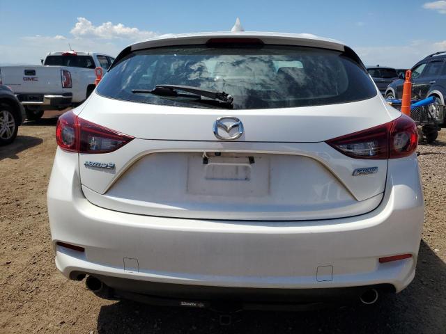  MAZDA 3 2018 Белы