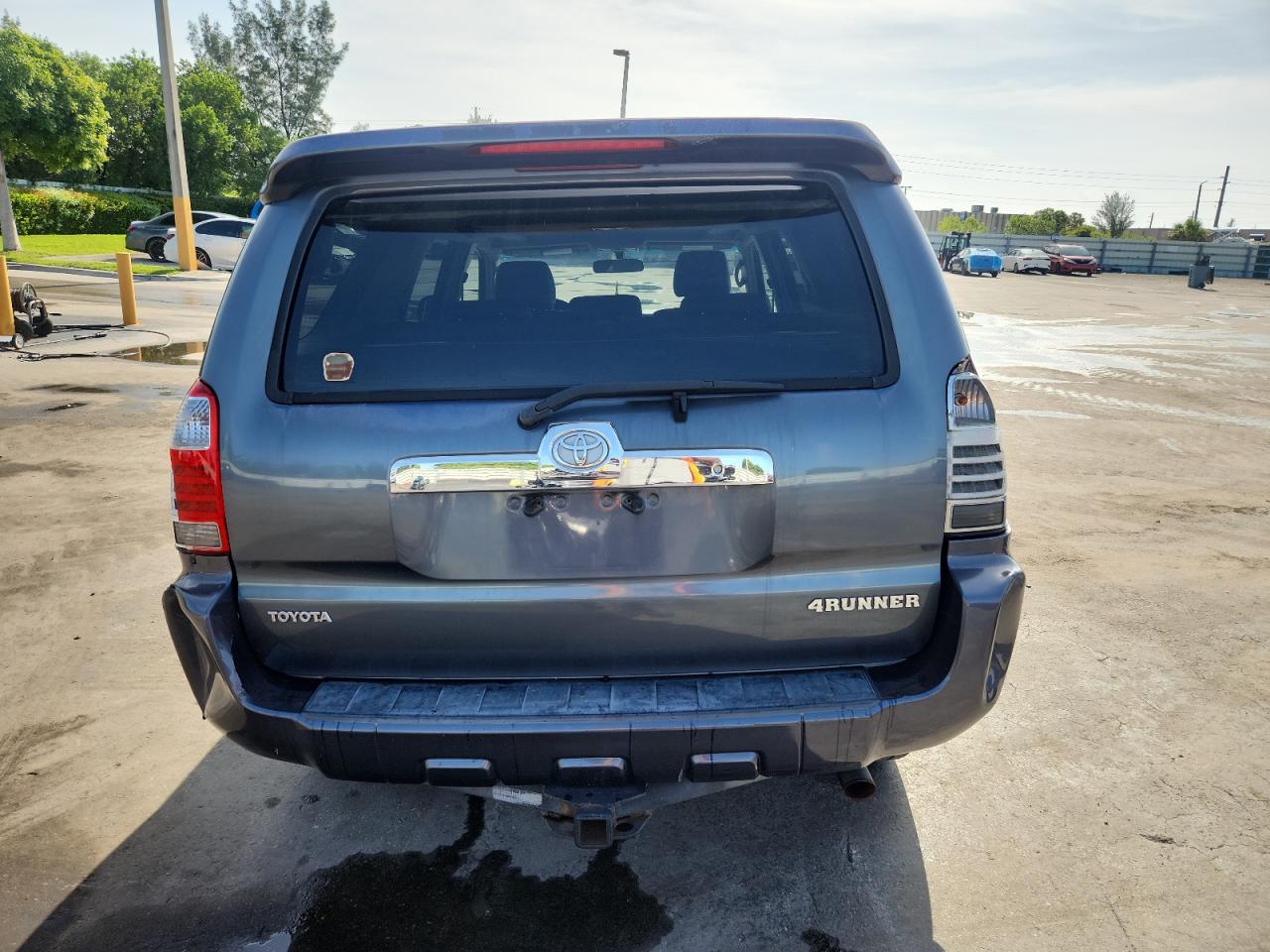 2008 Toyota 4Runner Sr5 VIN: JTEZU14R78K011888 Lot: 70277825