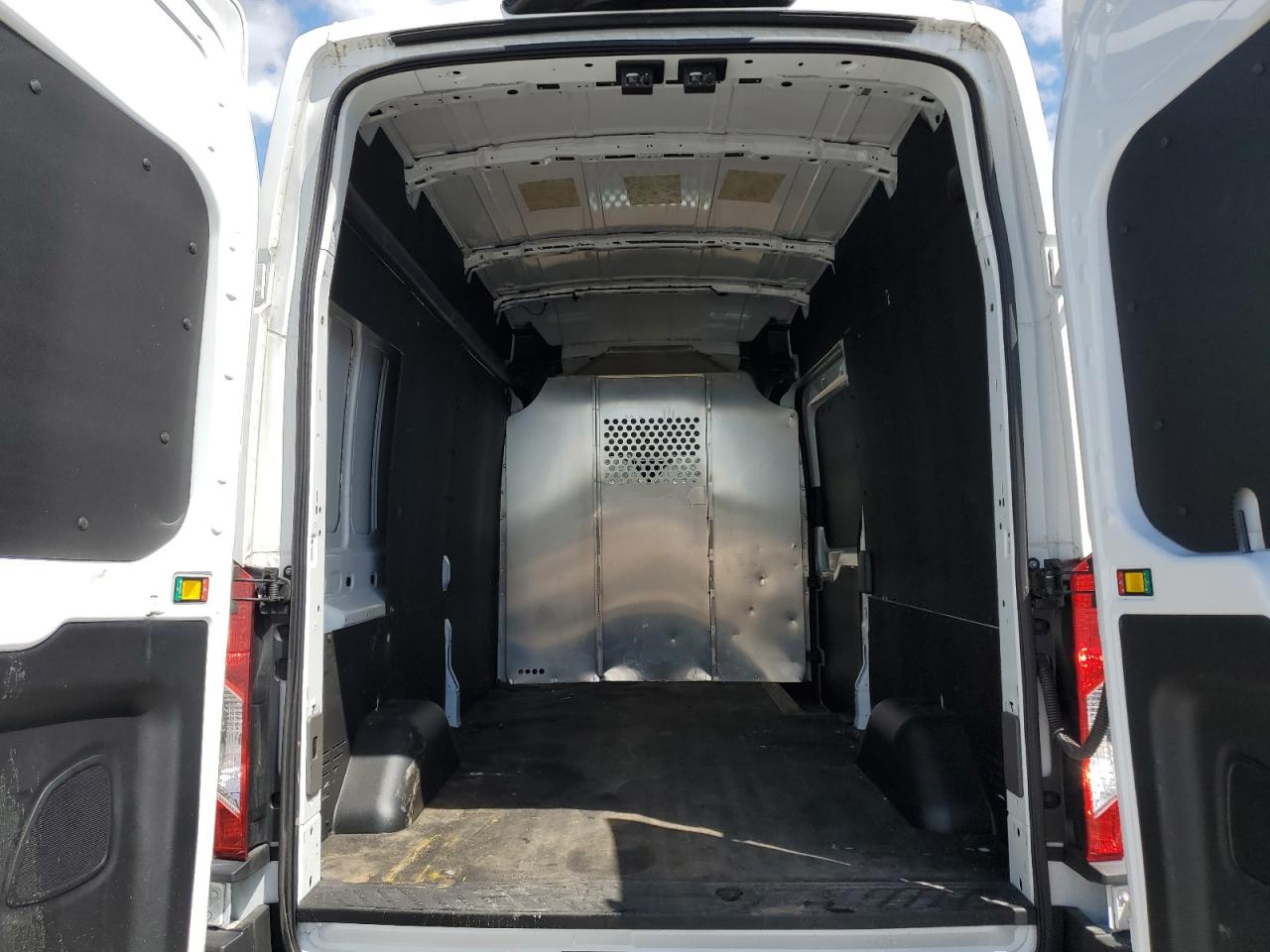 2023 Ford Transit T-350 Hd VIN: 1FTBF5X84PKB31494 Lot: 69355945